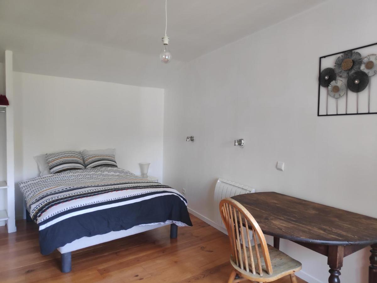 Maison 4 Personnes Caillac Екстериор снимка